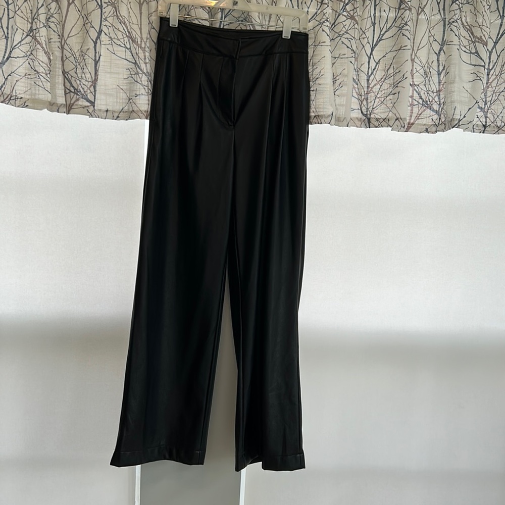 Elie Tahari Faux Leather Wide Leg Slacks, size 4